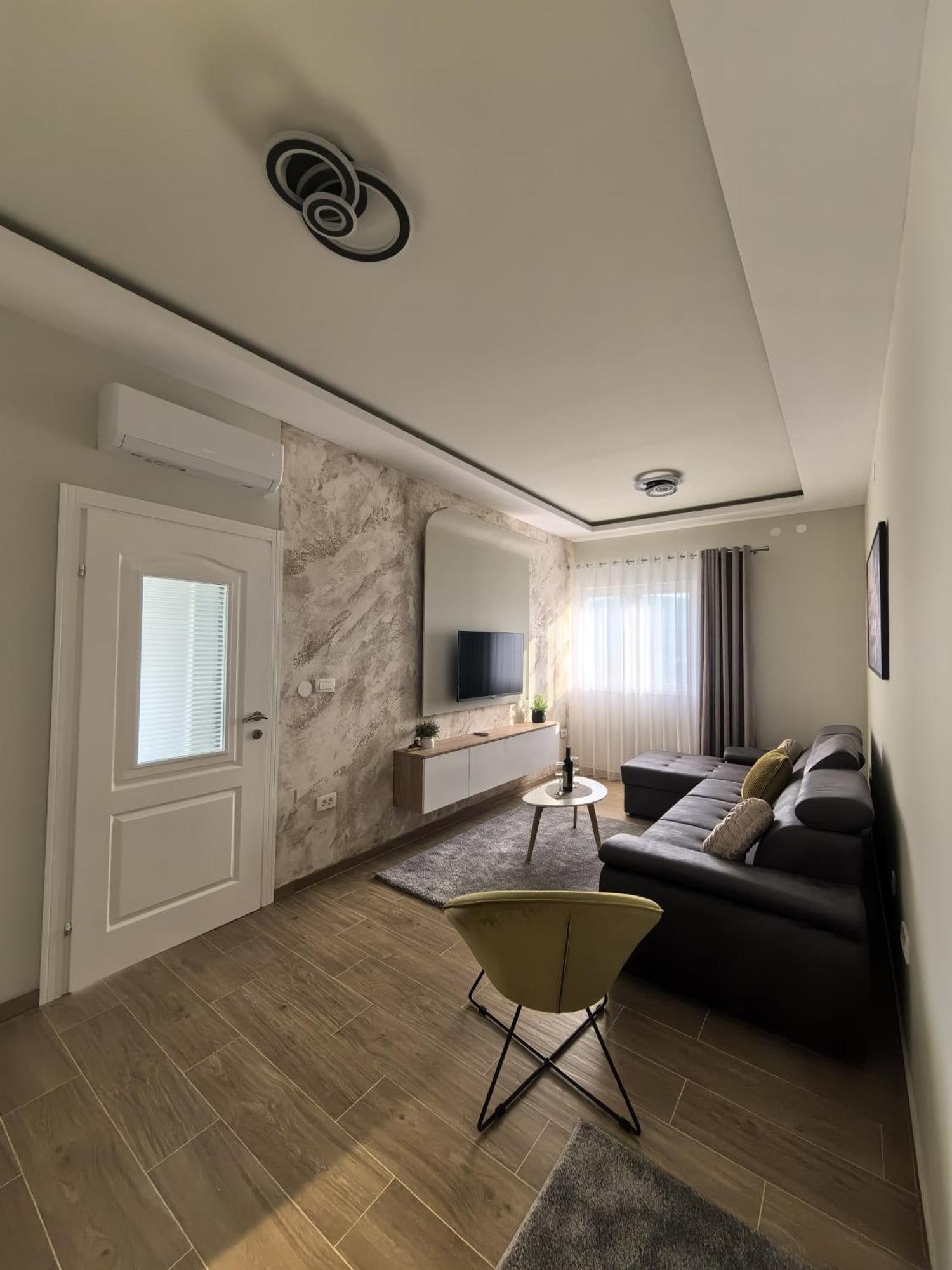 Sunny Hill - Parking - Fenced Garden - Luxury Loft Apartment Kotor Bagian luar foto