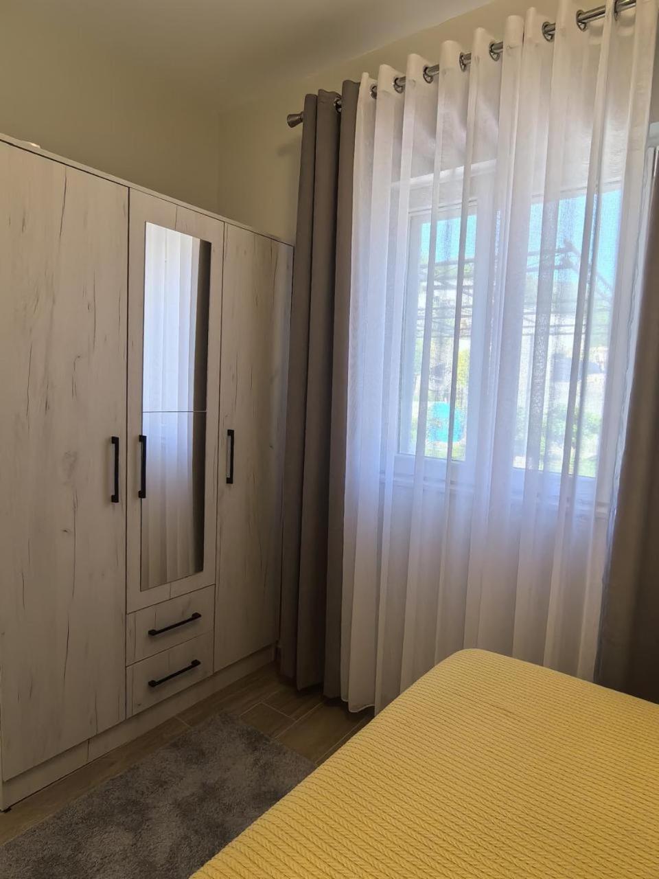 Sunny Hill - Parking - Fenced Garden - Luxury Loft Apartment Kotor Bagian luar foto